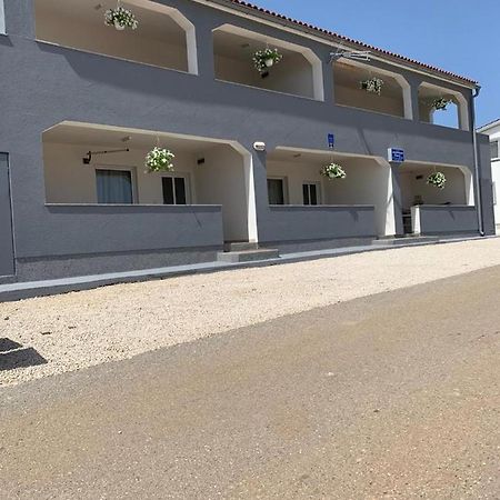 Apartmani Caganic Villa Bledi วีร์ ภายนอก รูปภาพ