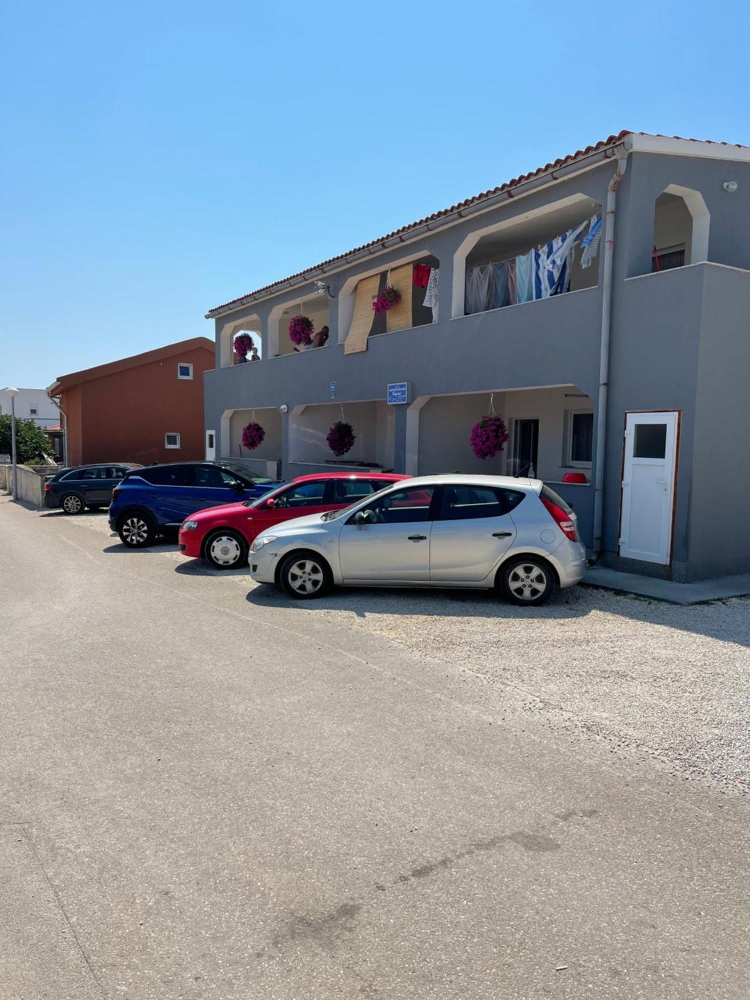Apartmani Caganic Villa Bledi วีร์ ภายนอก รูปภาพ