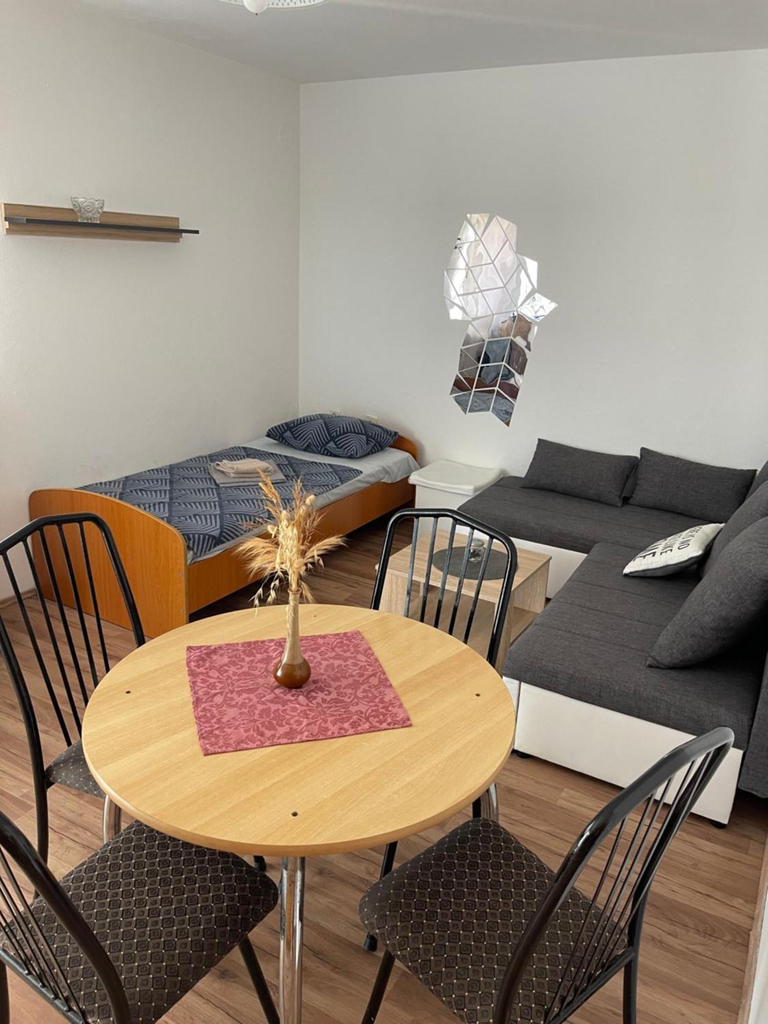 Apartmani Caganic Villa Bledi วีร์ ภายนอก รูปภาพ